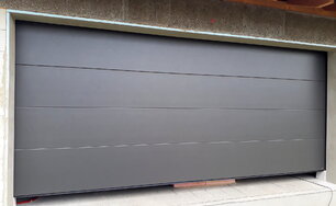 Sekčná garážová brána, extra laminácia ALU DB703 436-1014
